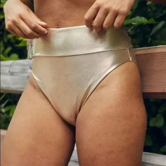 Aerie High Waisted High Cut Cheeky Gold Metallic Bikini Bottom Size Medium - Picture 3 of 6